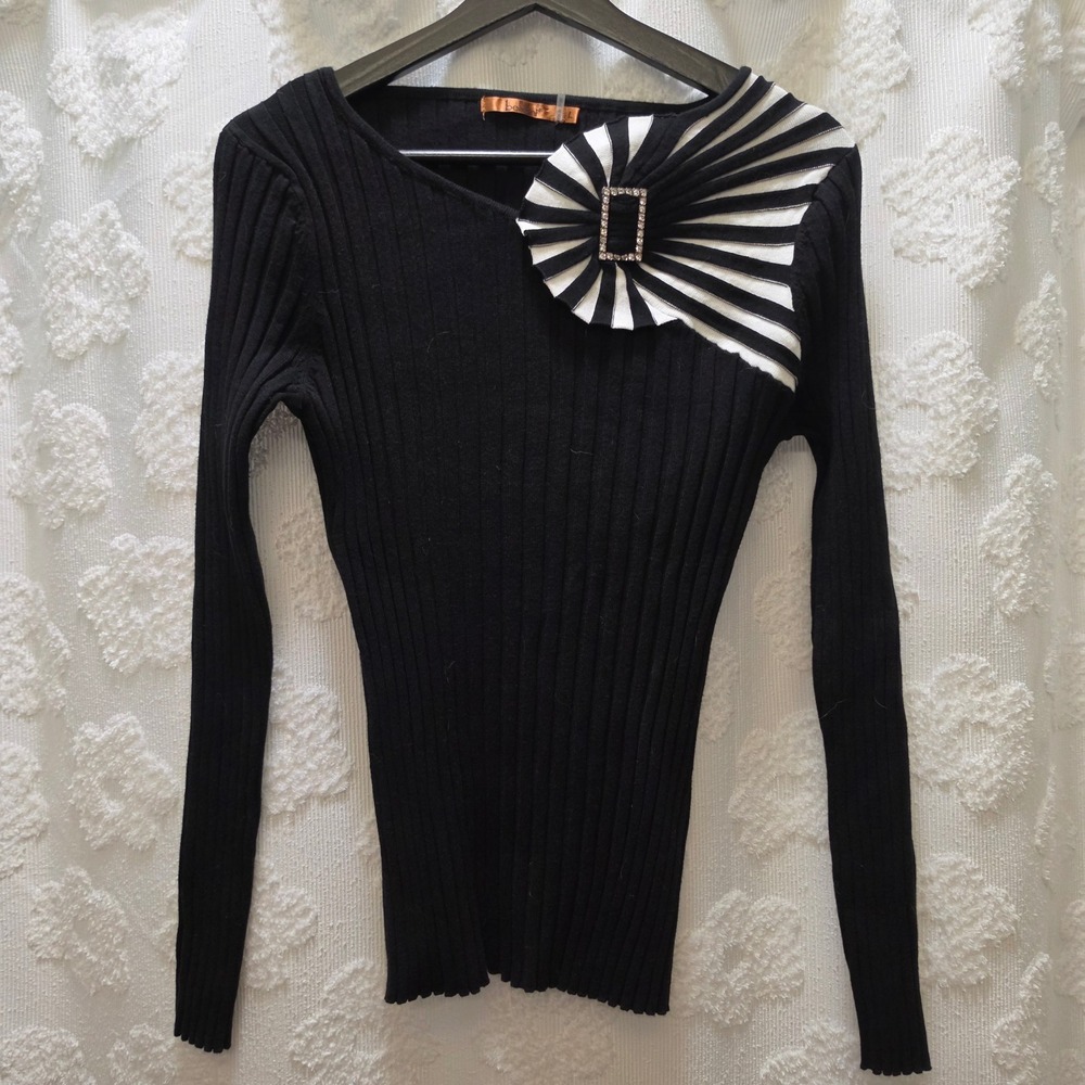 Y2K Belldini Women Black Rib Knit Sweater Rhinestone Buckle Striped Rosette L